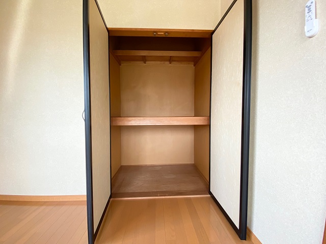 収納　南６帖