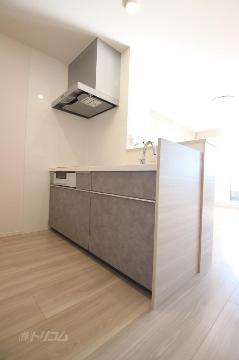 キッチン　IHコンロ3口＆グリル付