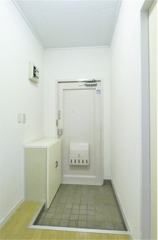 玄関　図面と現状に相違がある場合には現状を優先