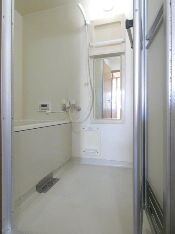 バス・シャワールーム　図面と現状に相違がある場合には現状を優先