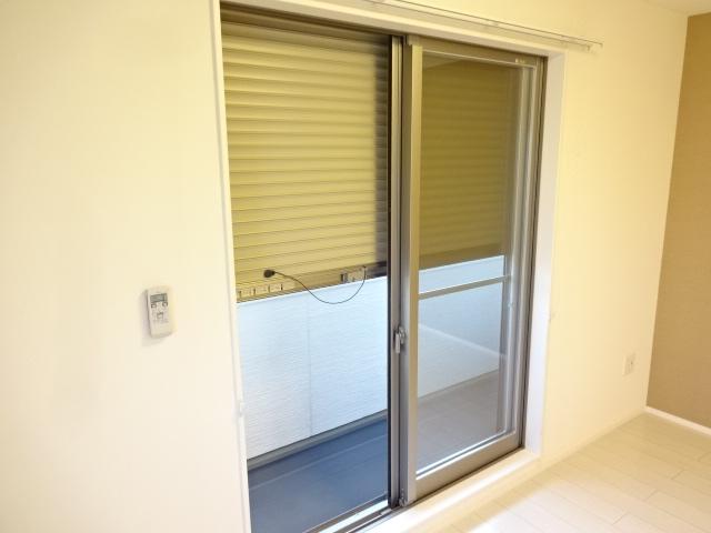 その他　窓シャッター（イメージ）