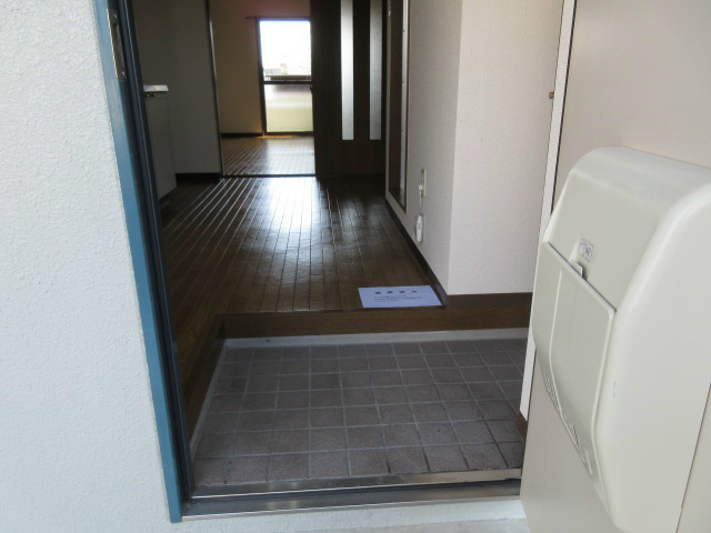 玄関　※他部屋参照