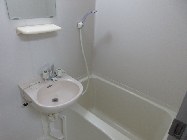 洗面設備　※他部屋参照