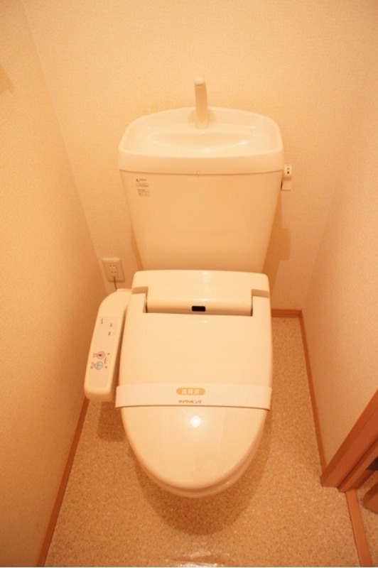 トイレ　図面と現状に相違がある場合には現状を優先