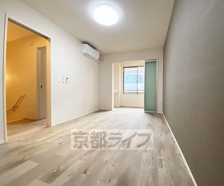 居室・リビング　２０２５年築、設備充実物件！