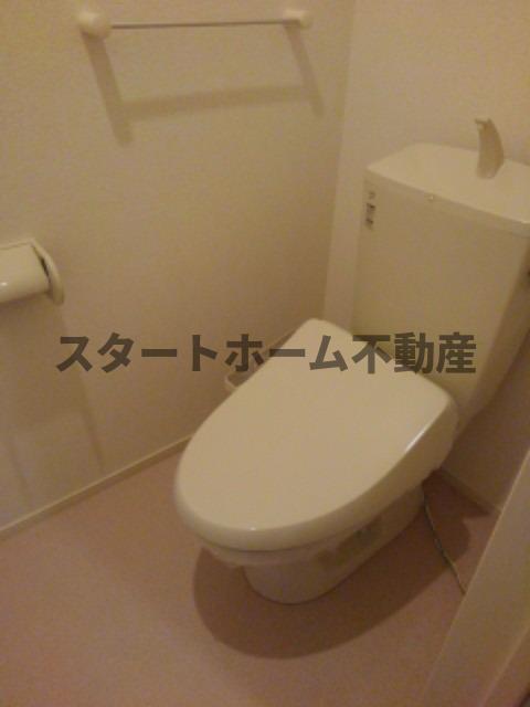 トイレ　落ち着いたトイレです