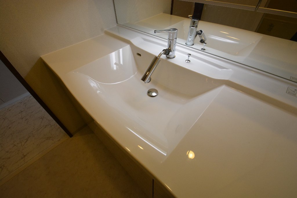 洗面設備　洗髪洗面化粧台