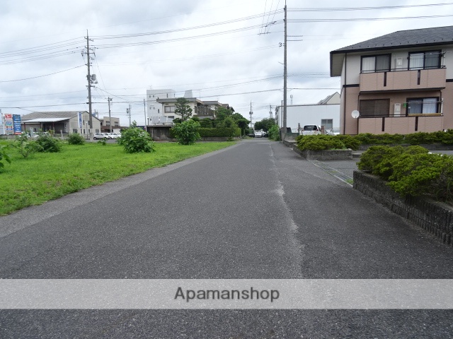 その他　前面道路（その他）まで0m