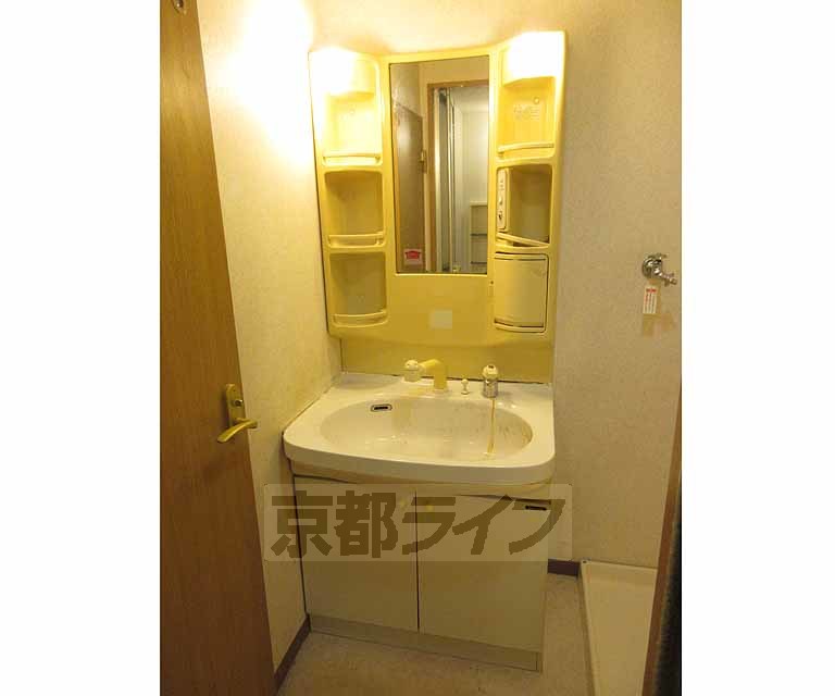 洗面設備　独立洗面台で使いやすいです！