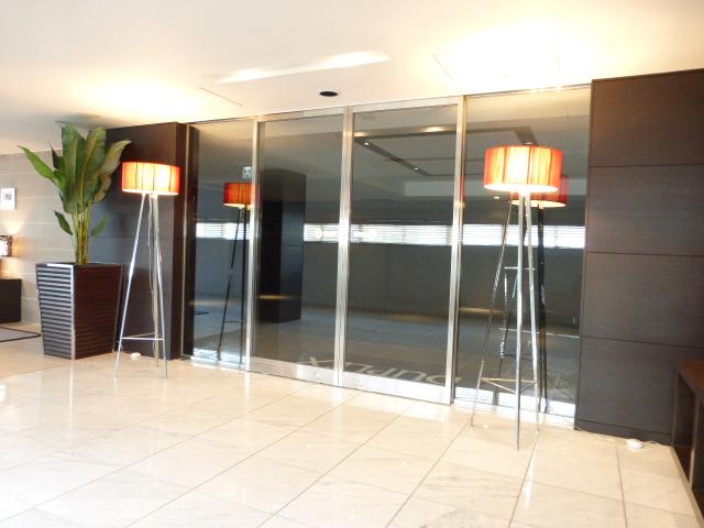 エントランス　エントランス