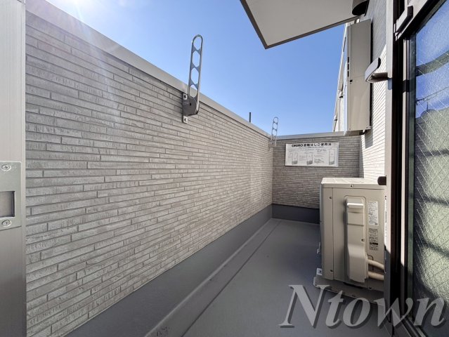 バルコニー　陽当たり良好なバルコニーです