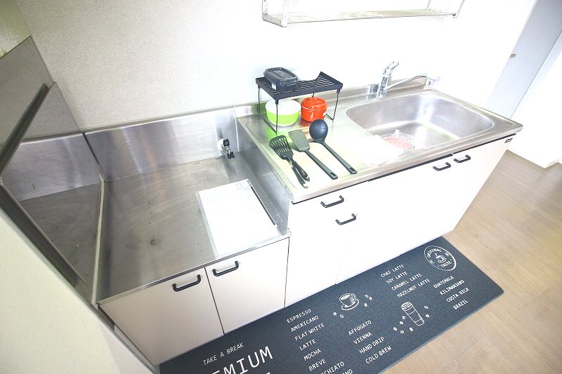 キッチン　退去予定の為、別部屋写真参照。現況優先。
