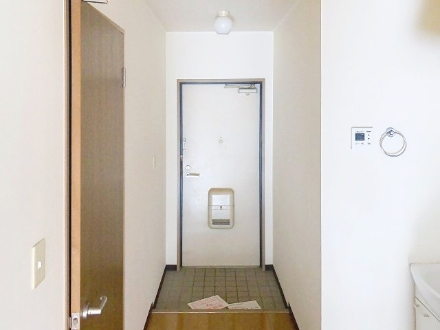 玄関　2025年11月撮影