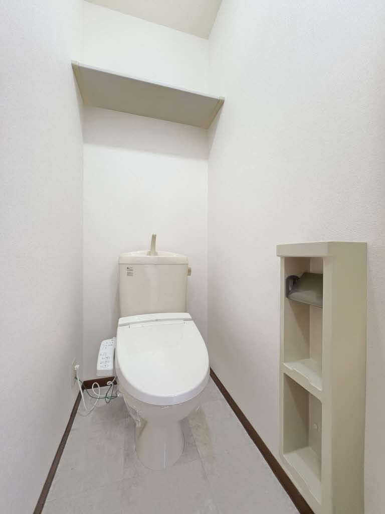 トイレ　トイレ