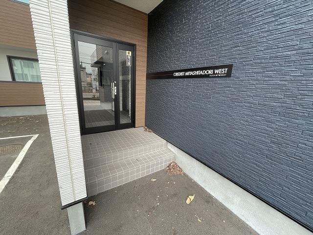 エントランス　エントランス