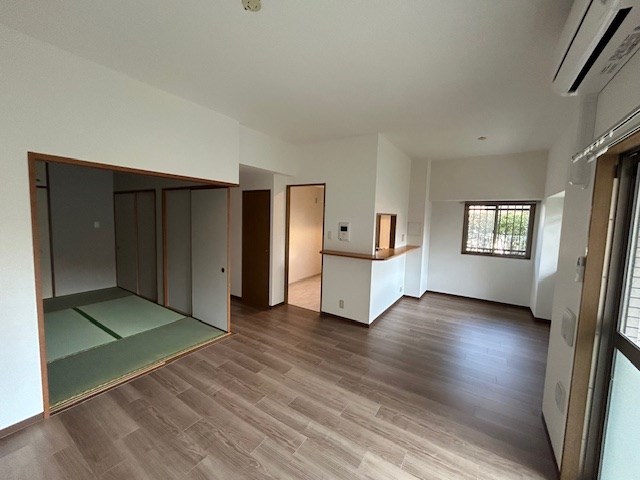 居室・リビング　広々リビング