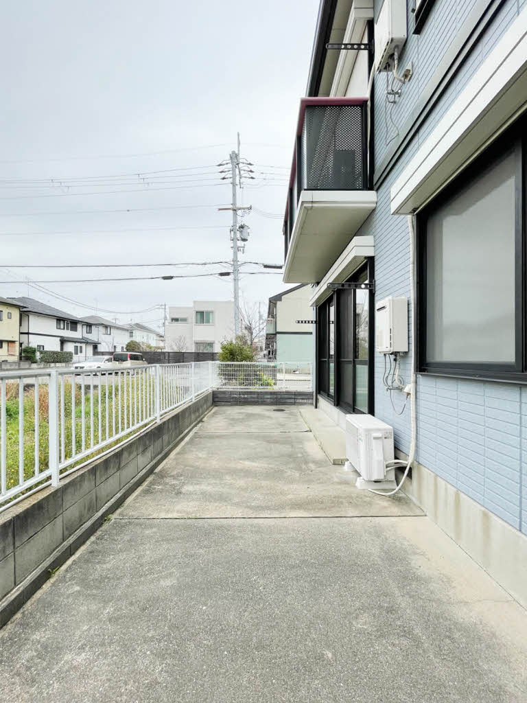 バルコニー　テラス