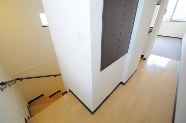 その他　階段※実際のお部屋と異なる場合がございます。