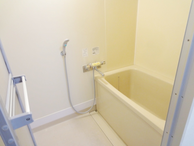 バス・シャワールーム　同物件別号室