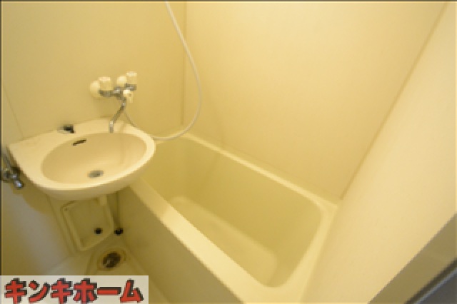 バス・シャワールーム　別のお部屋の写真です。