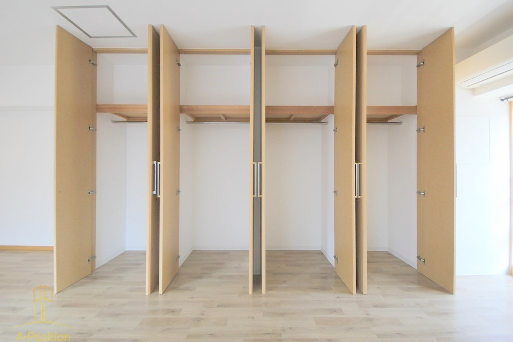 収納　デイグラン心斎橋EAST