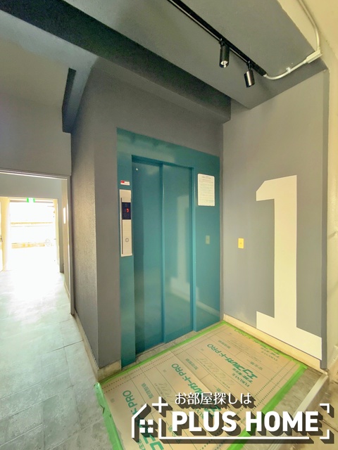 エントランス　☆エレベーター☆