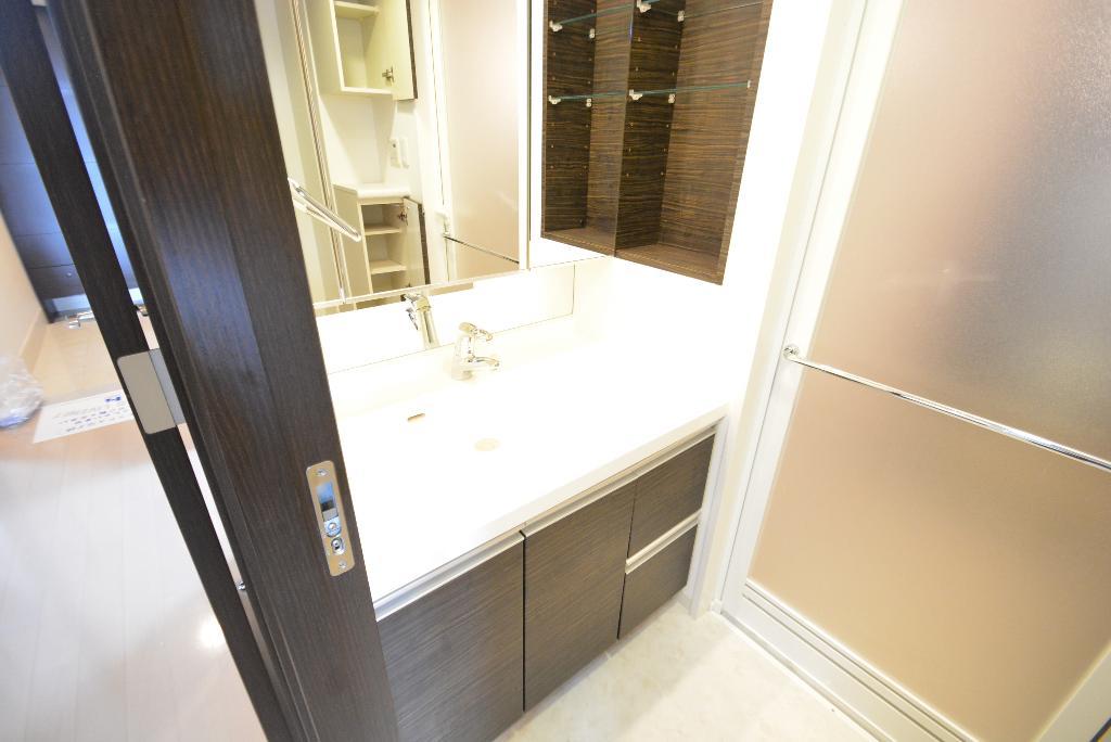 洗面設備　洗髪洗面化粧台