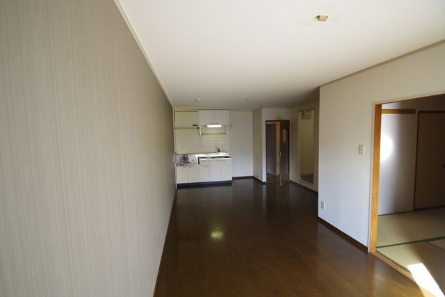 居室・リビング　★　奥行きのあるリビング　★