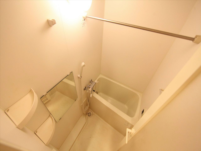 バス・シャワールーム　浴室暖房乾燥機付　追い焚き付お風呂