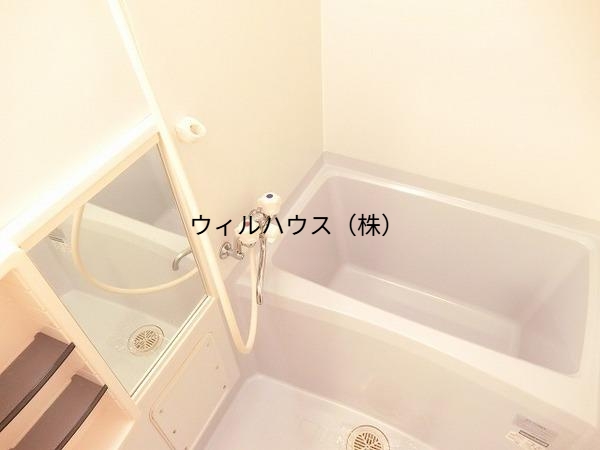 バス・シャワールーム　キレイな浴室です！