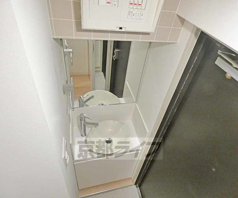 洗面設備　独立洗面台です。