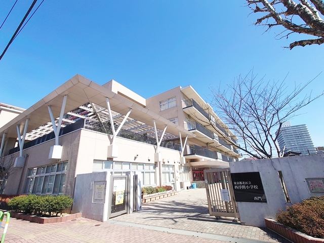 小学校　北区立西浮間小学校（小学校）まで886m