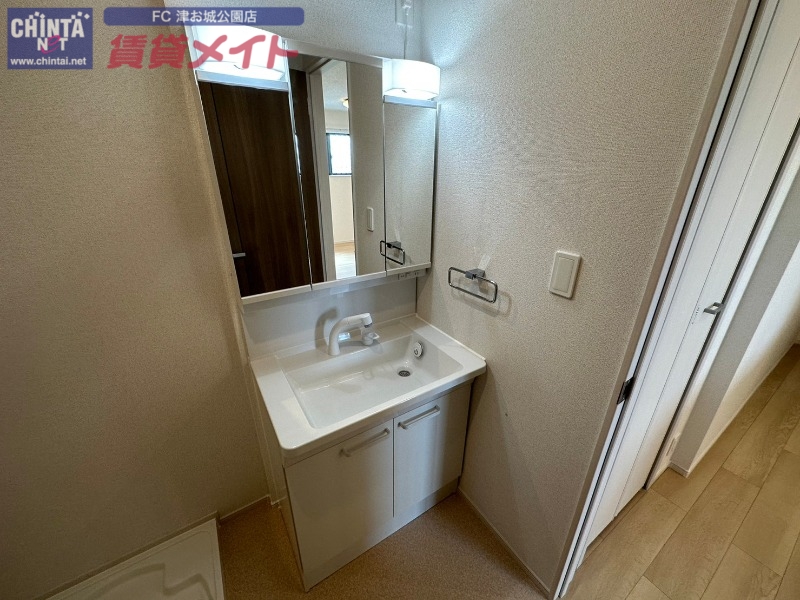 洗面設備　同型タイプ画像