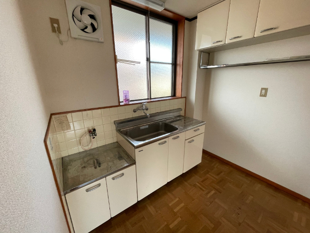 キッチン　ガスコンロが置けます