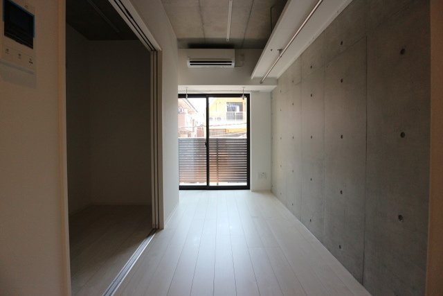 居室・リビング　居間です