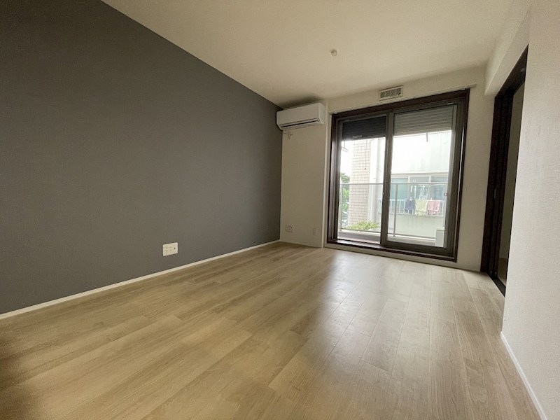 居室・リビング　反転間取参照