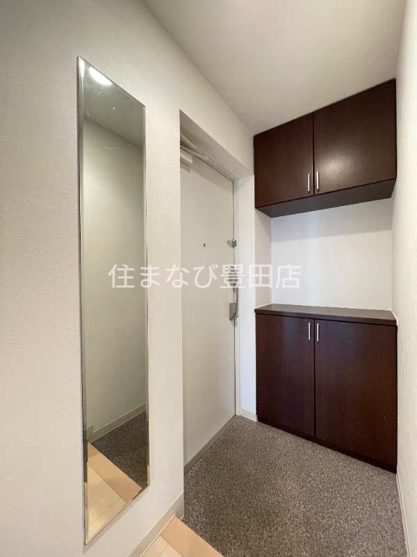 玄関　同型別部屋写真