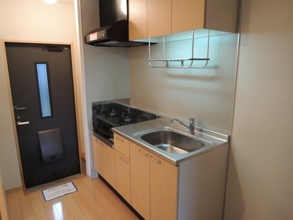 キッチン　同建物別号室の写真です。