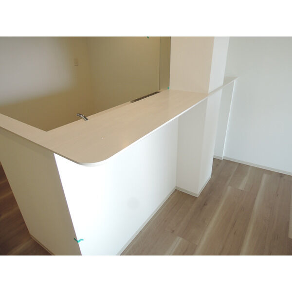 居室・リビング　南向きで明るい14.5帖のリビングです☆