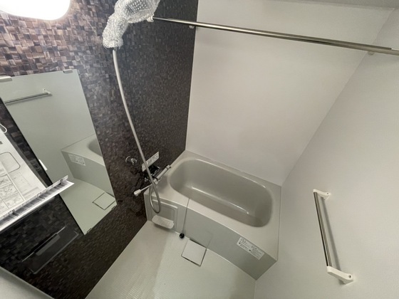 バス・シャワールーム　※別部屋の写真です