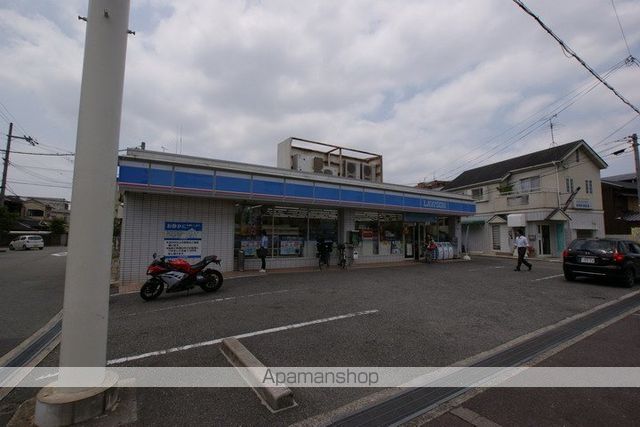 コンビニ　ローソン　豊中蛍池中町３丁目店（コンビニ）まで85m