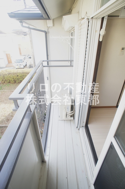 バルコニー　バルコニー付！お天気のいい日は洗濯物も気持ちよく干せますね！