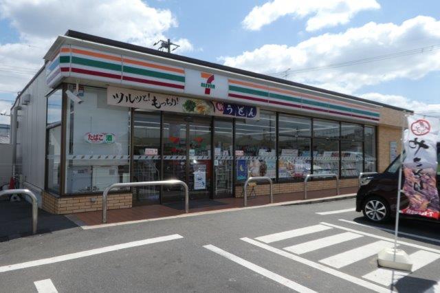 コンビニ　セブンイレブン 倉敷八軒屋店（コンビニ）まで884m