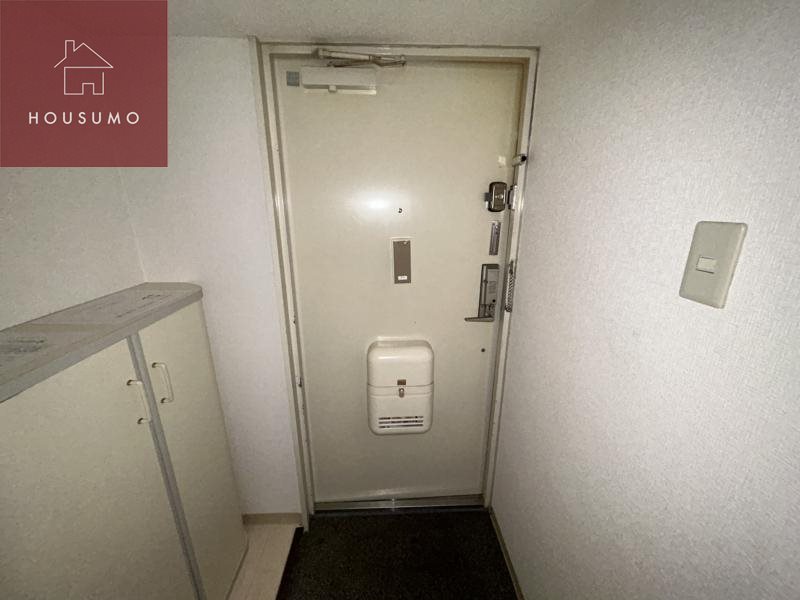 玄関　収納もある玄関です