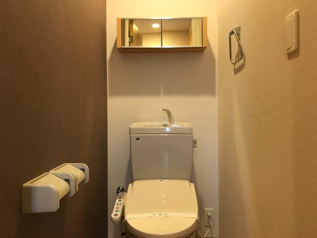 トイレ　トイレ