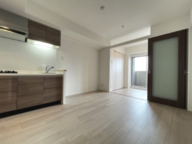 居室・リビング　レオンコンフォート本町東III　リビング・ダイニングスペース