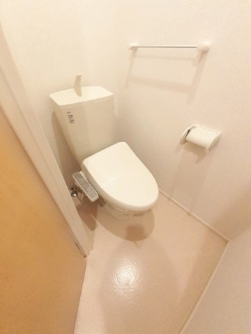 トイレ　トイレもきれいです