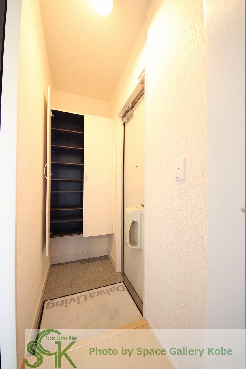 玄関　※お部屋により仕様が異なる場合があります※
