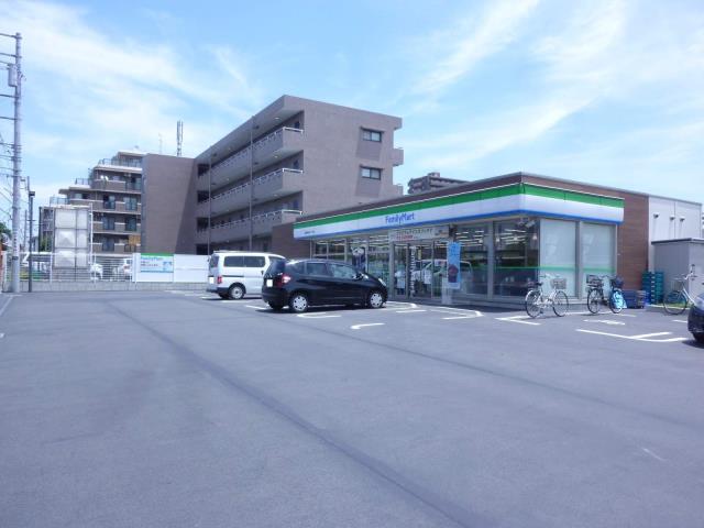 コンビニ　ファミリーマート（コンビニ）まで328m