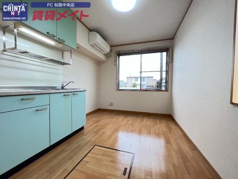 居室・リビング　※同物件別部屋のお写真です。